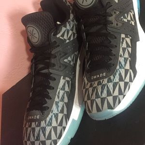 (Rare) Way Of Wade 5 “No Sleep”